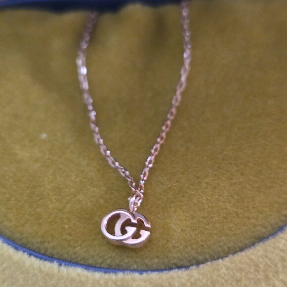 GUCCI gg running 18ct rose gold necklace - Picture 3 of 4